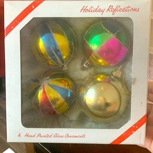 Holiday Reflections 4 Glass Hand-painted Ornaments vintage